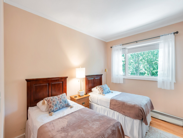 Exquisite Sag Harbor Retreat - Your Perfect Hamptons Retreat